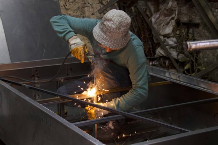 What Is MIG Welding? A Complete Guide to Metal Inert Gas Welding ...